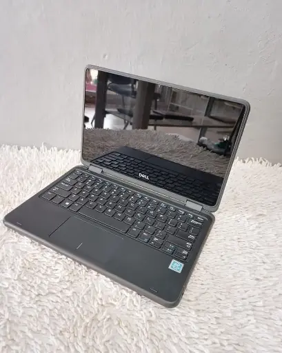 Dell Latitude 3189 (hybride 2-in-1) 7ème génération Ram 8Go